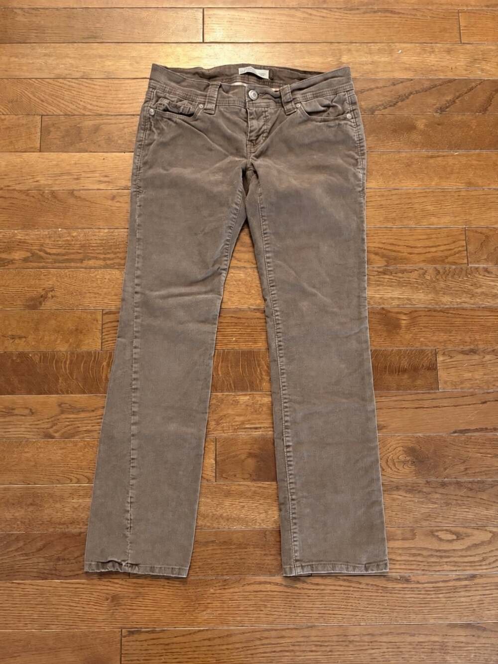 Old Navy Ultra Low Rise Skinny Corduroy Jeans, Size 4 Short